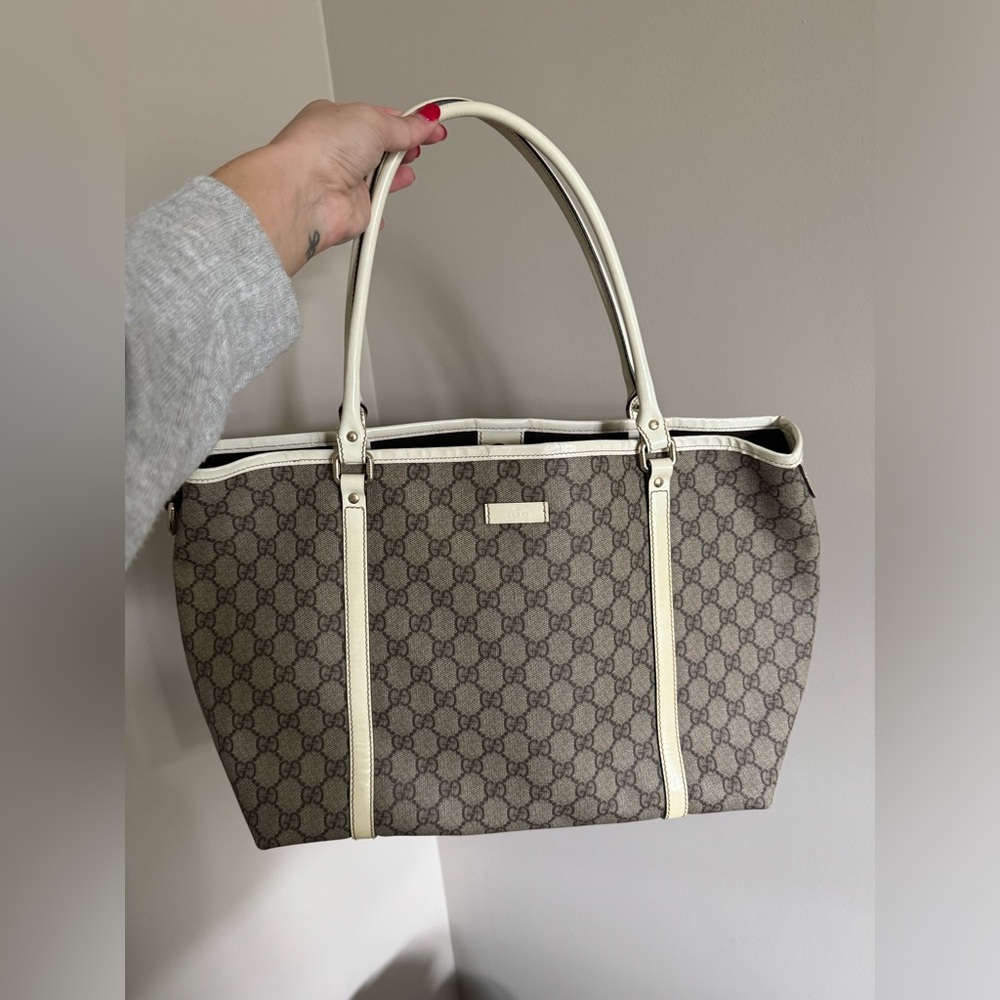 GUCCI GG White Storage Tote Bag
